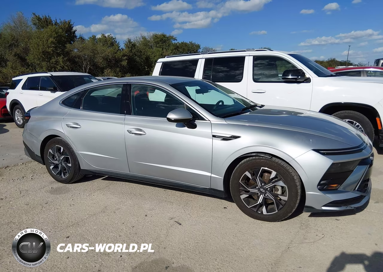 2025 Hyundai Sonata Sel VIN:KMHL64JA2SA478522 - 13
