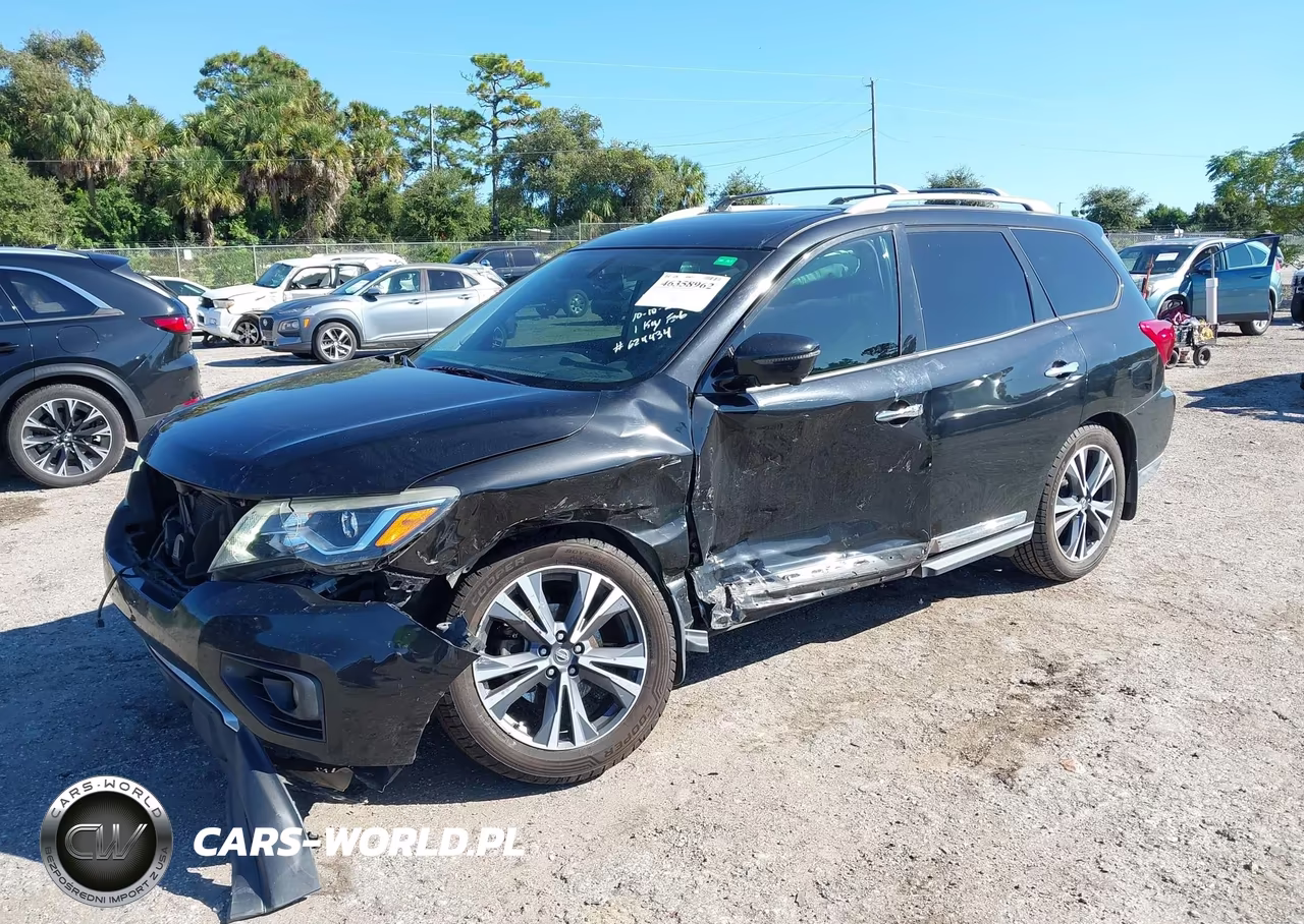 2017 Nissan Pathfinder Platinum VIN:5N1DR2MN8HC624434 - 2