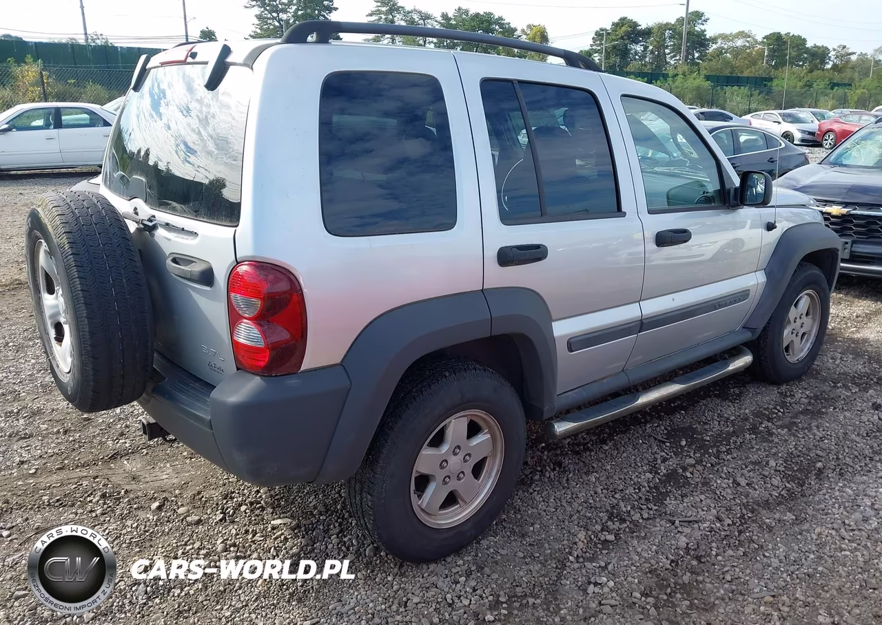 2007 Jeep Liberty Sport VIN:1J4GL48K47W519833 - 4