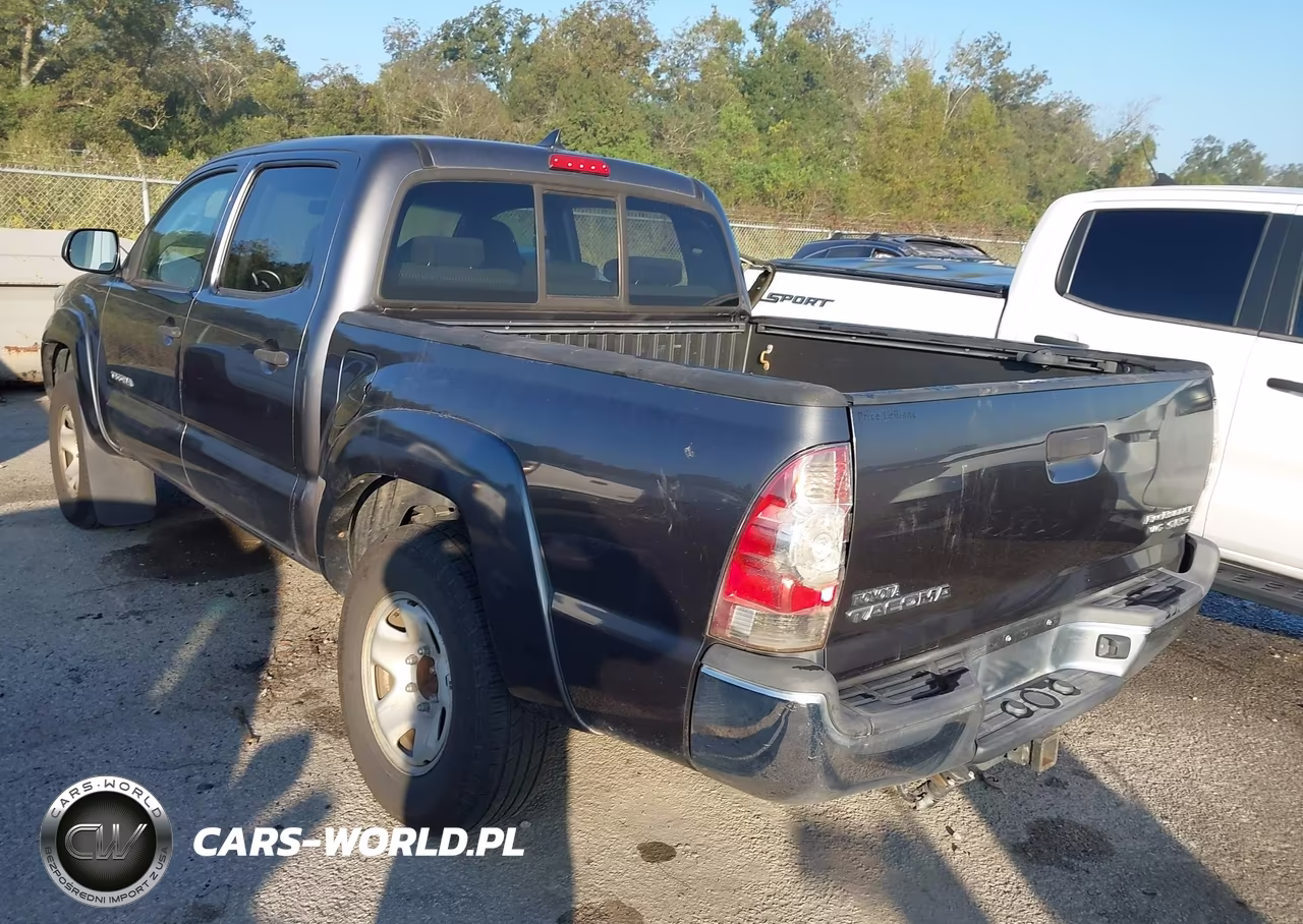 2015 Toyota Tacoma Prerunner V6 VIN:5TFJU4GNXFX070509 - 3