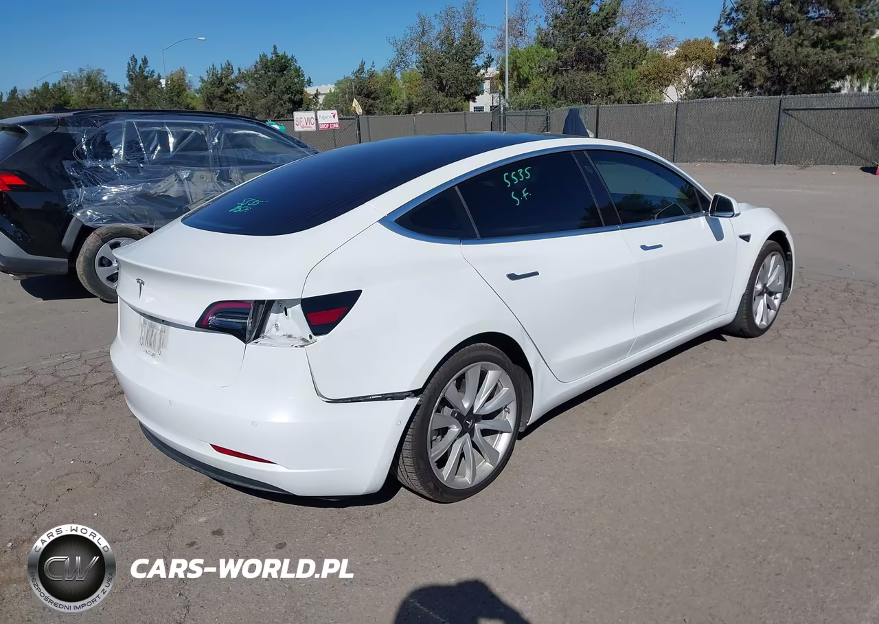 2018 Tesla Model 3 Long Range-Mid Range VIN:5YJ3E1EA3JF025189 - 4