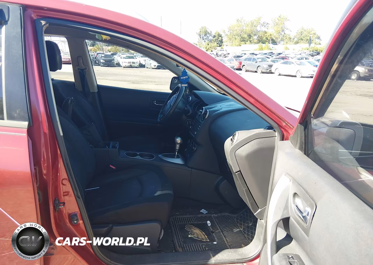 2015 Nissan Rogue Select S VIN:JN8AS5MV2FW770714 - 5