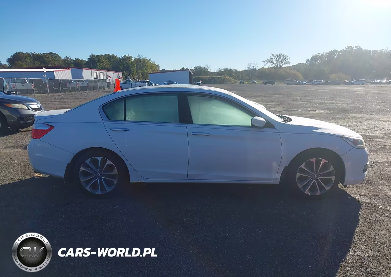 2015 Honda Accord Sport VIN:1HGCR2F56FA041626 - 13