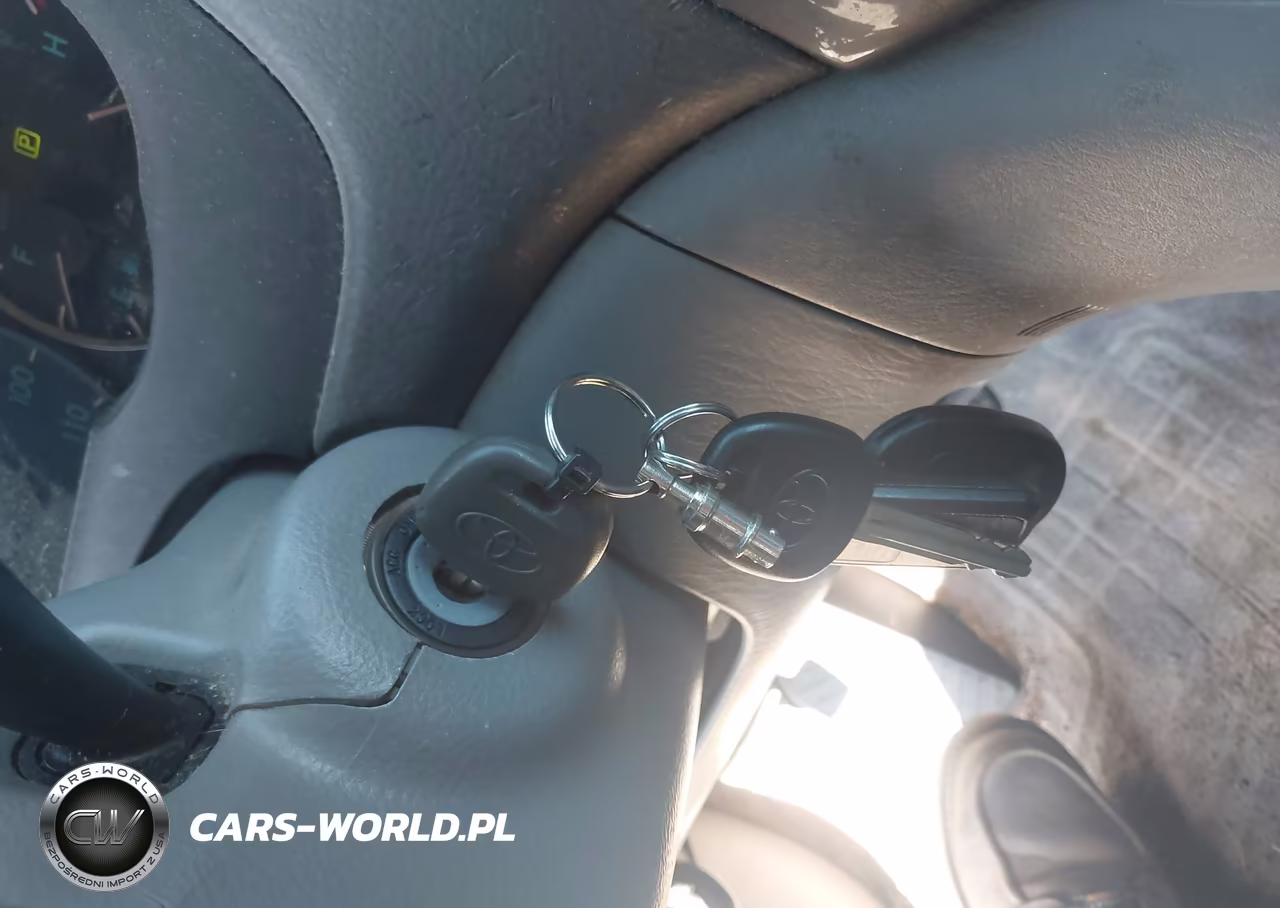 2008 Toyota Sienna Le VIN:5TDZK23C18S165468 - 11