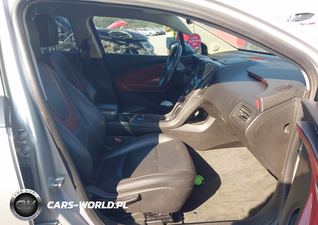 2013 Chevrolet Volt VIN:1G1RH6E4XDU102198 - 5