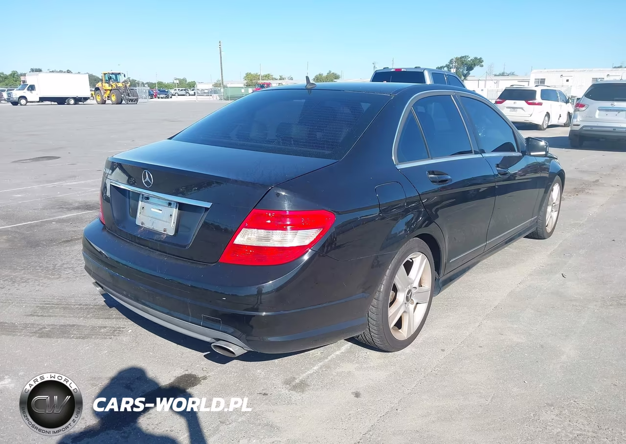2011 Mercedes-Benz C 300 Luxury-Sport VIN:WDDGF5EB6BA482190 - 4