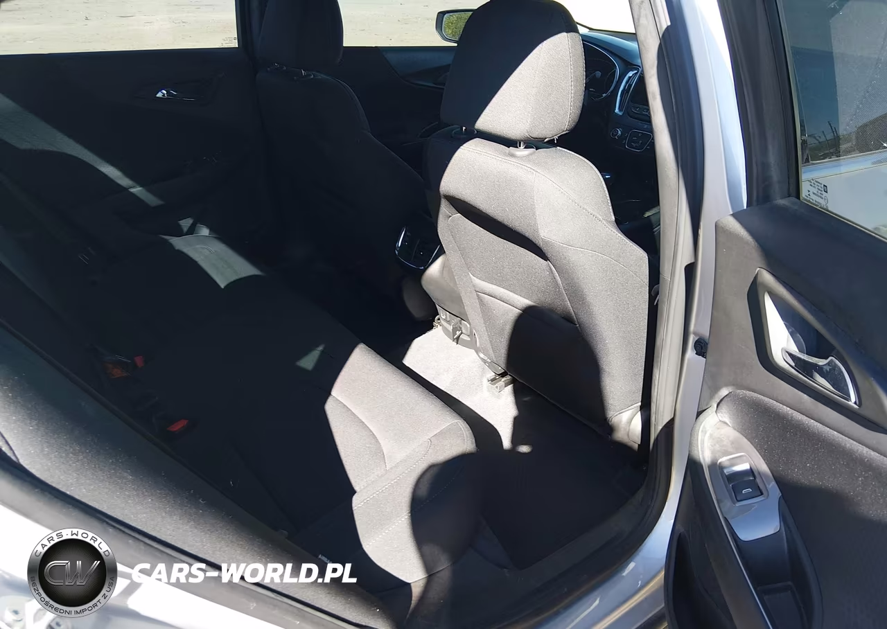 2018 Chevrolet Malibu Lt VIN:1G1ZD5ST0JF277402 - 8