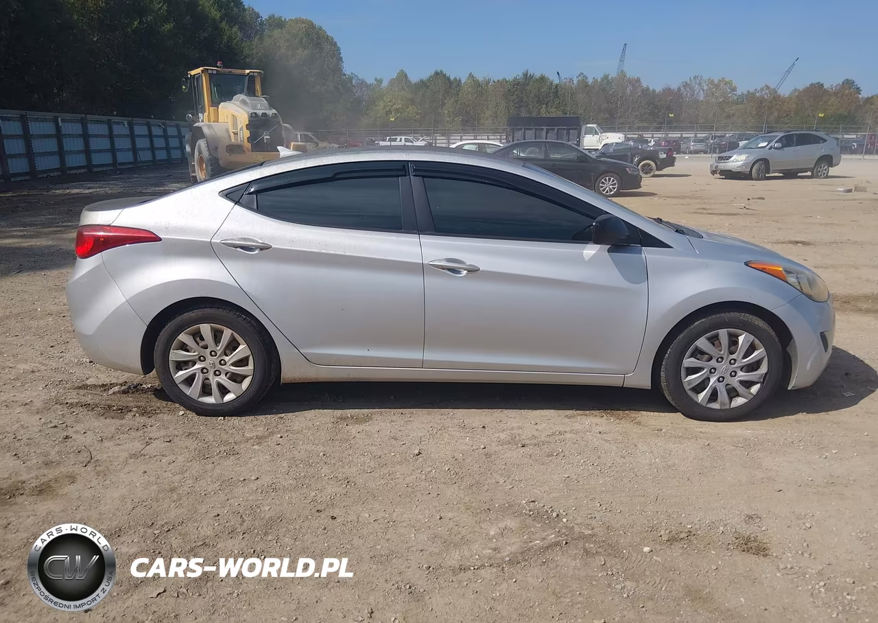 2013 Hyundai Elantra Gls VIN:KMHDH4AE4DU485006 - 13