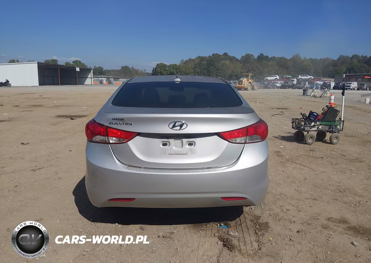 2013 Hyundai Elantra Gls VIN:KMHDH4AE4DU485006 - 16