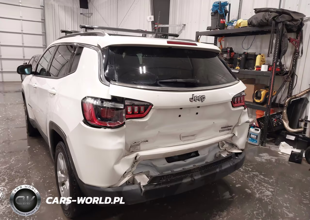 2021 Jeep Compass Latitude 4X4 VIN:3C4NJDBB0MT575295 - 17
