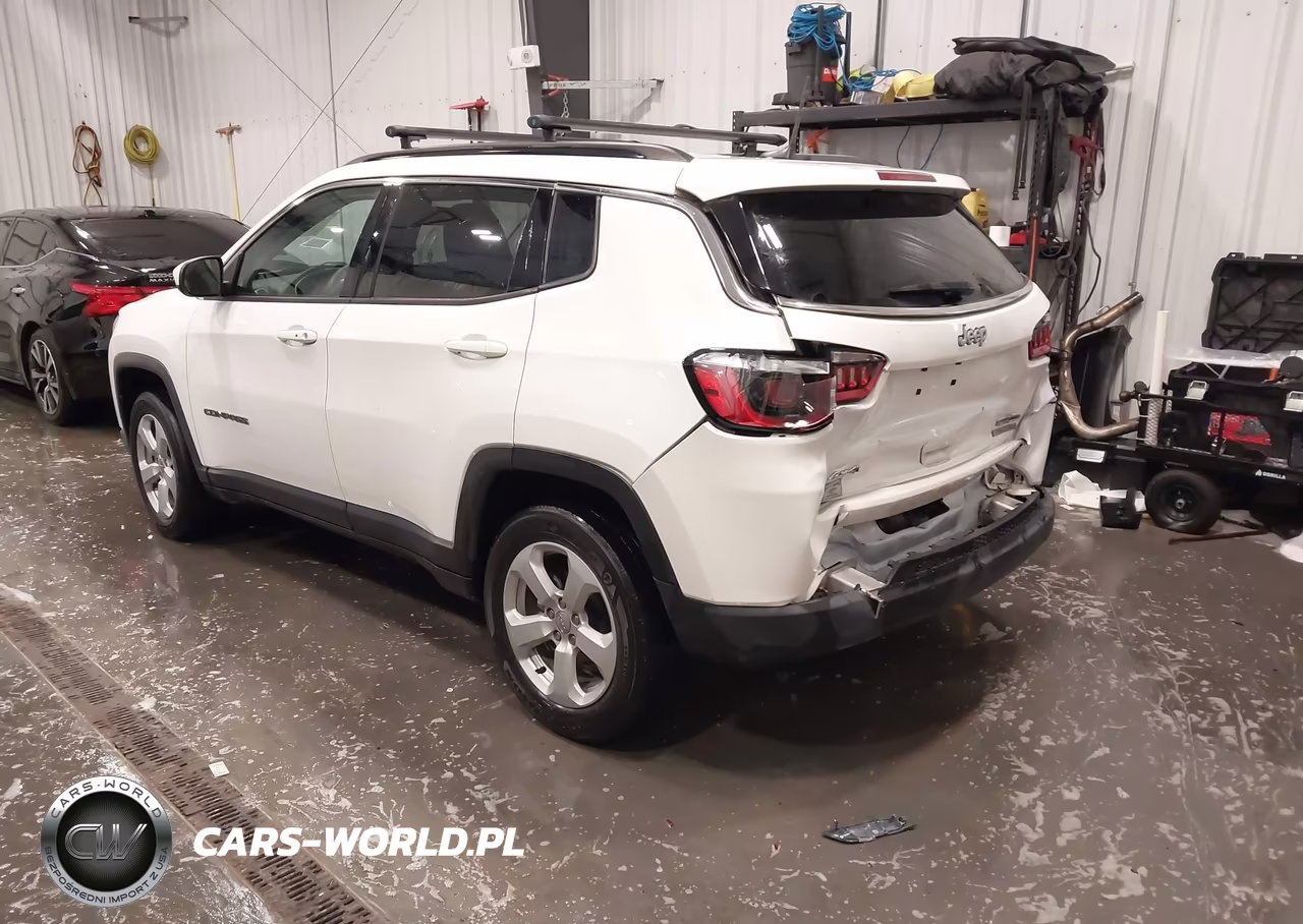 2021 Jeep Compass Latitude 4X4 VIN:3C4NJDBB0MT575295 - 3