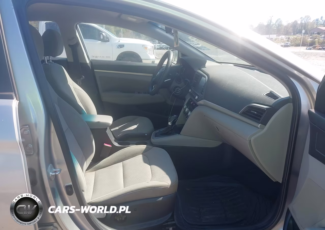 2020 Hyundai Elantra Sel VIN:5NPD84LF7LH551549 - 5