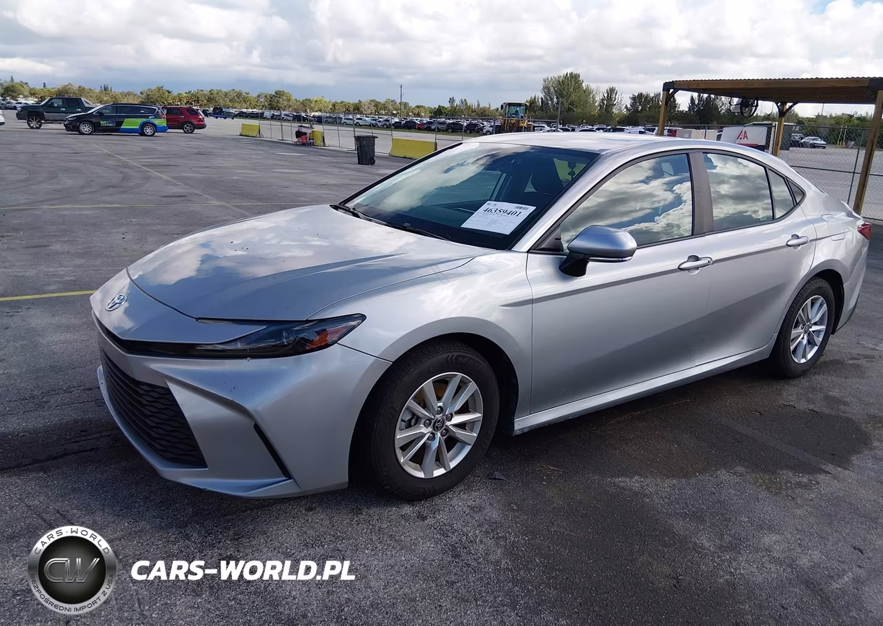 2025 Toyota Camry Le VIN:4T1DAACK0SU117215 - 2