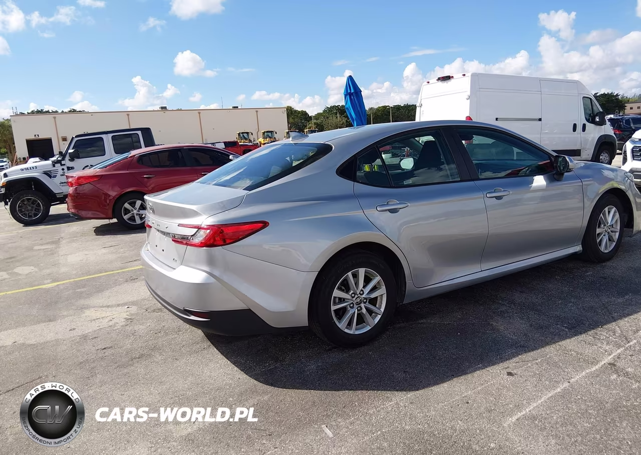 2025 Toyota Camry Le VIN:4T1DAACK0SU117215 - 4