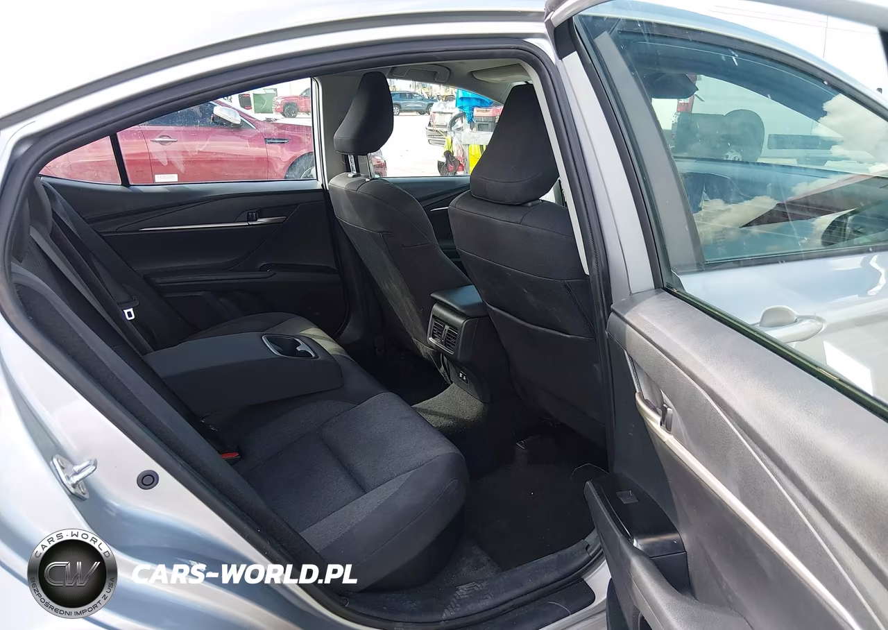 2025 Toyota Camry Le VIN:4T1DAACK0SU117215 - 8