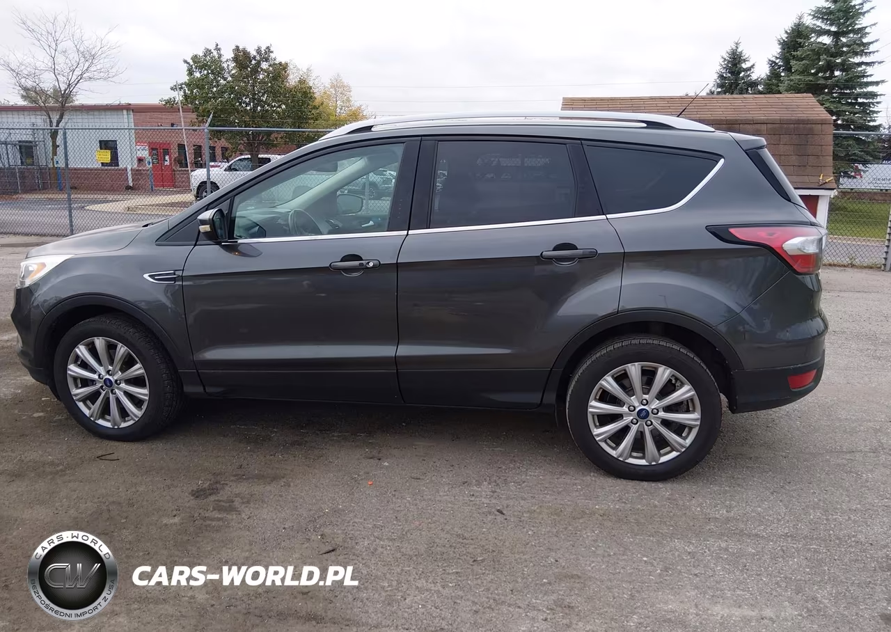 2017 Ford Escape Titanium VIN:1FMCU9J9XHUE58972 - 14
