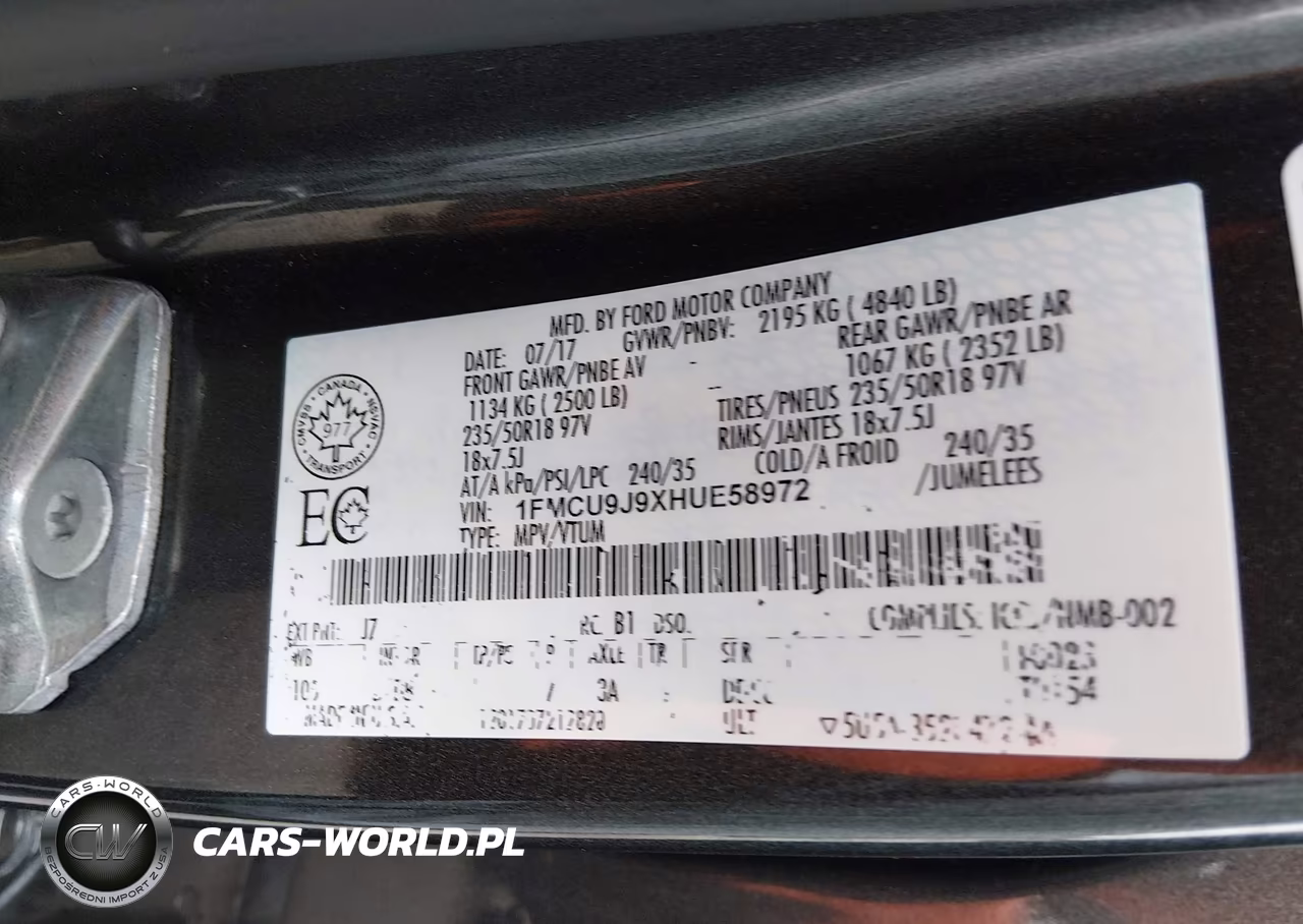 2017 Ford Escape Titanium VIN:1FMCU9J9XHUE58972 - 9