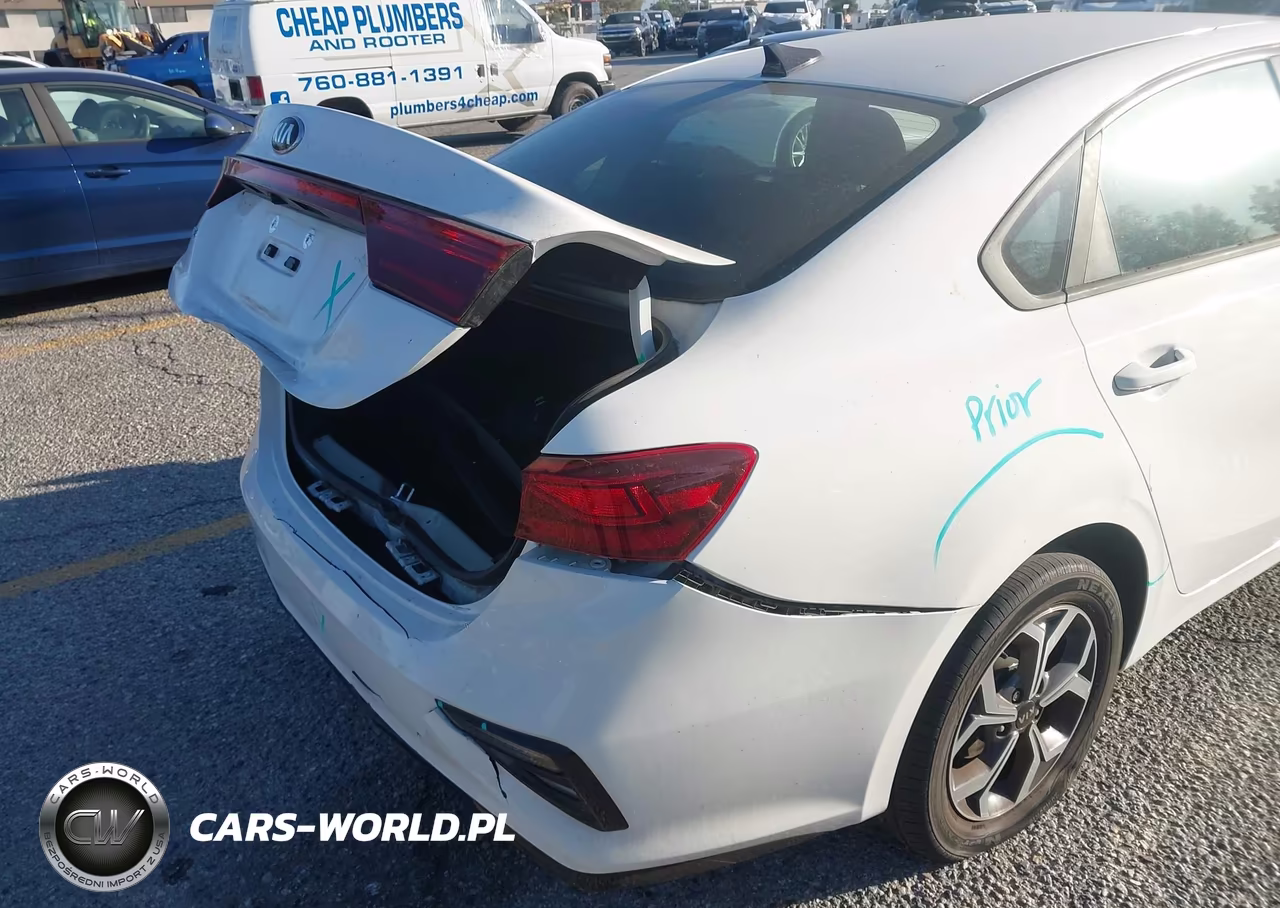 2020 Kia Forte Lxs VIN:3KPF24AD2LE192692 - 17