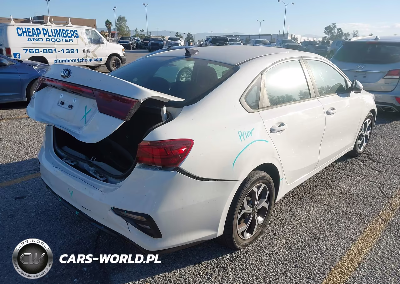 2020 Kia Forte Lxs VIN:3KPF24AD2LE192692 - 4