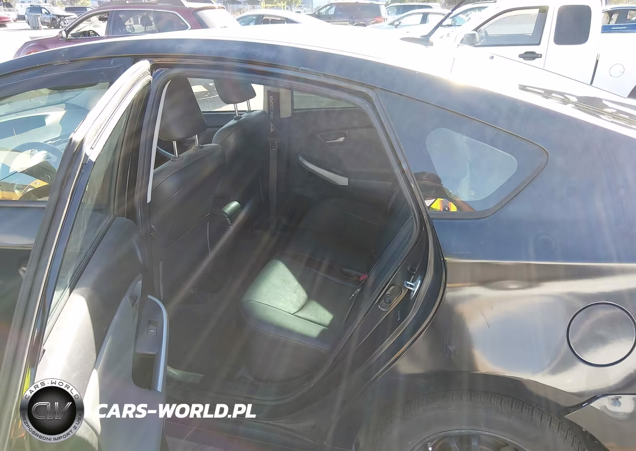 2012 Toyota Prius Four VIN:JTDKN3DU6C5461560 - 8