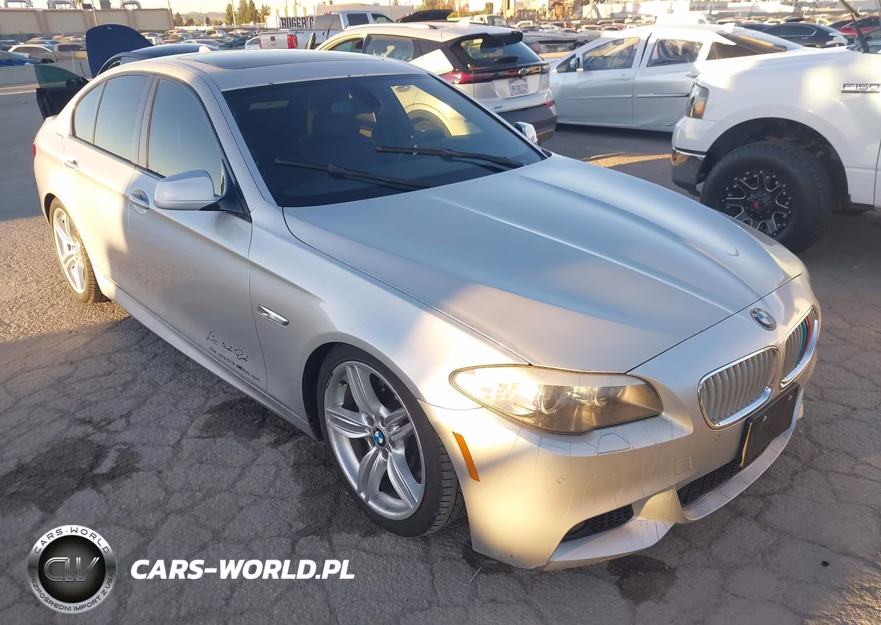 2011 BMW 5 Series 550I