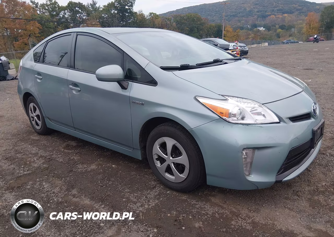 2013 Toyota Prius Three