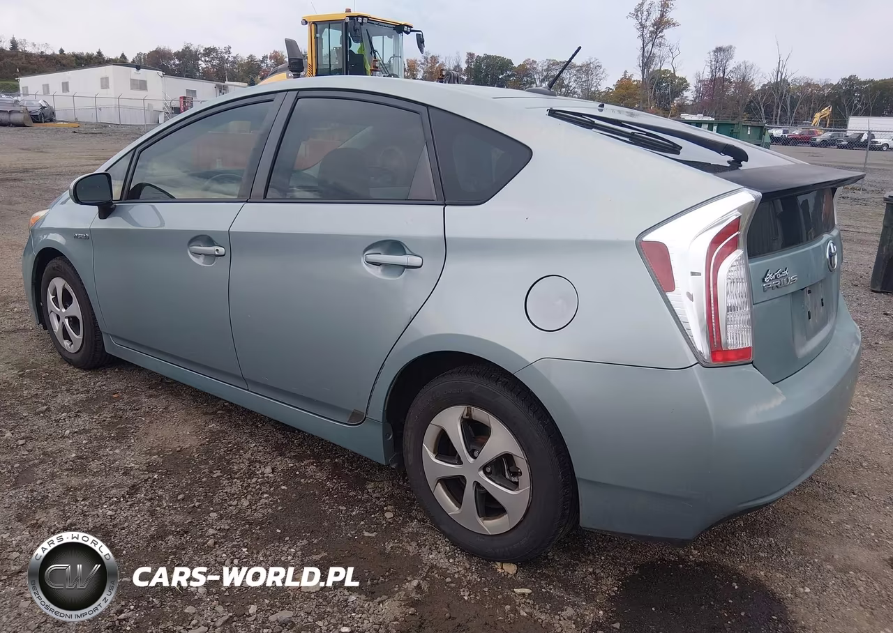 2013 Toyota Prius Three VIN:JTDKN3DU5D5702834 - 3
