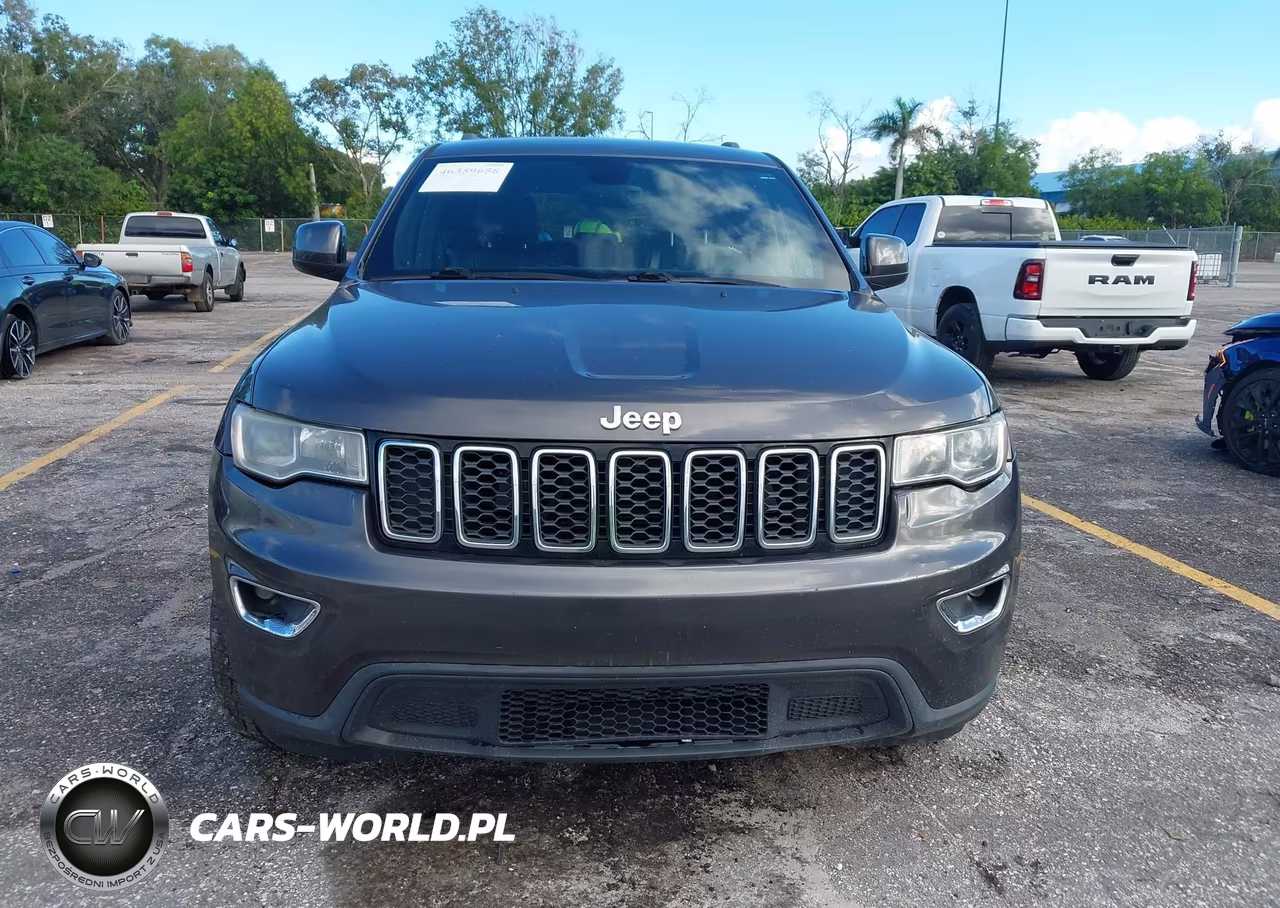 2017 Jeep Grand Cherokee Laredo 4X2 VIN:1C4RJEAG5HC731112 - 12