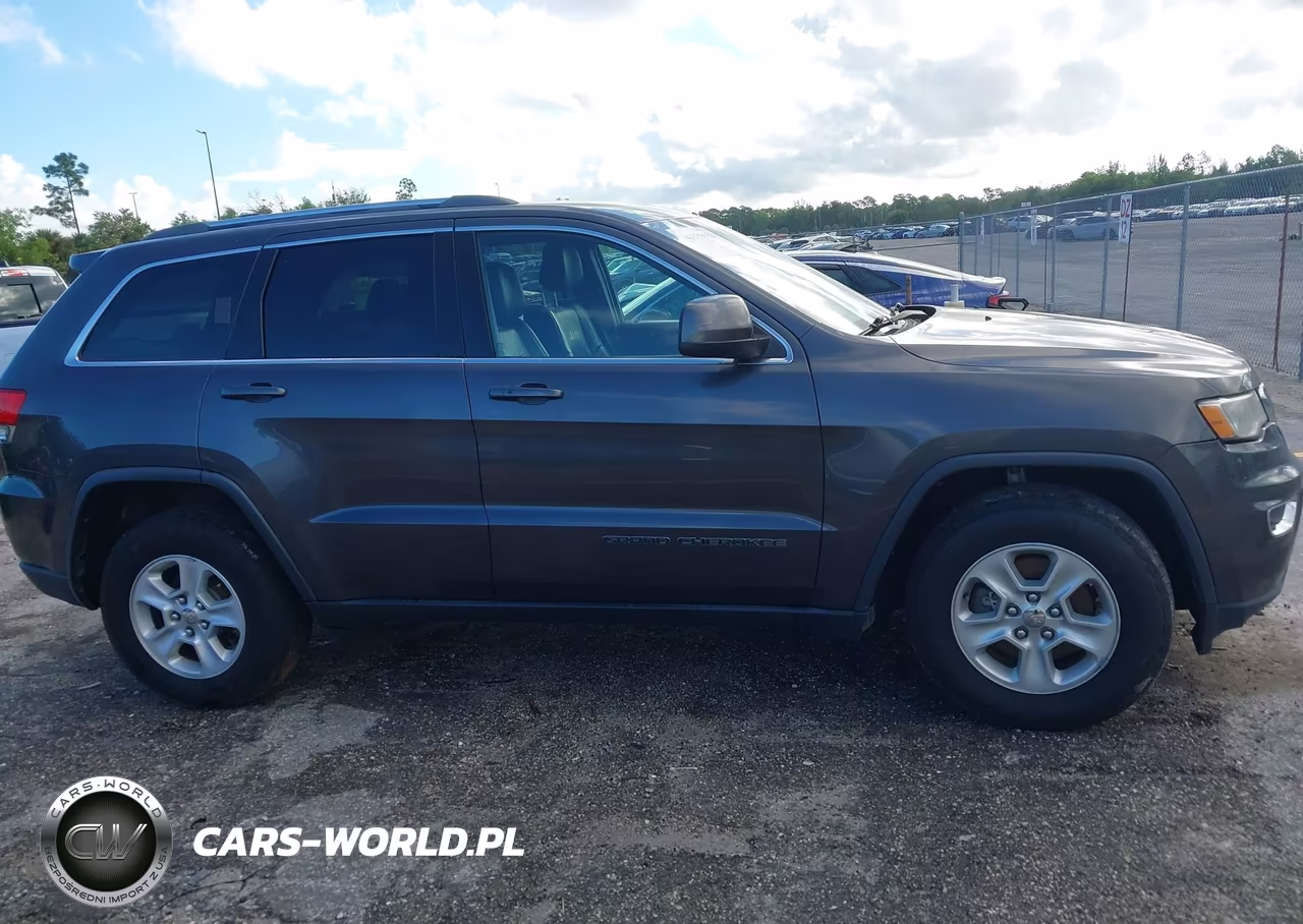 2017 Jeep Grand Cherokee Laredo 4X2 VIN:1C4RJEAG5HC731112 - 13