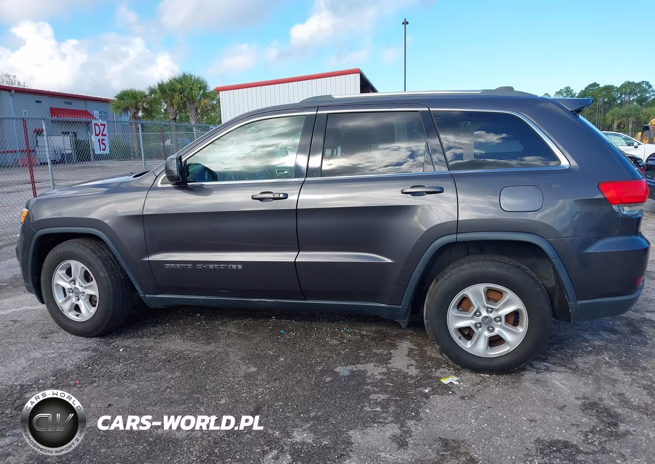 2017 Jeep Grand Cherokee Laredo 4X2 VIN:1C4RJEAG5HC731112 - 14
