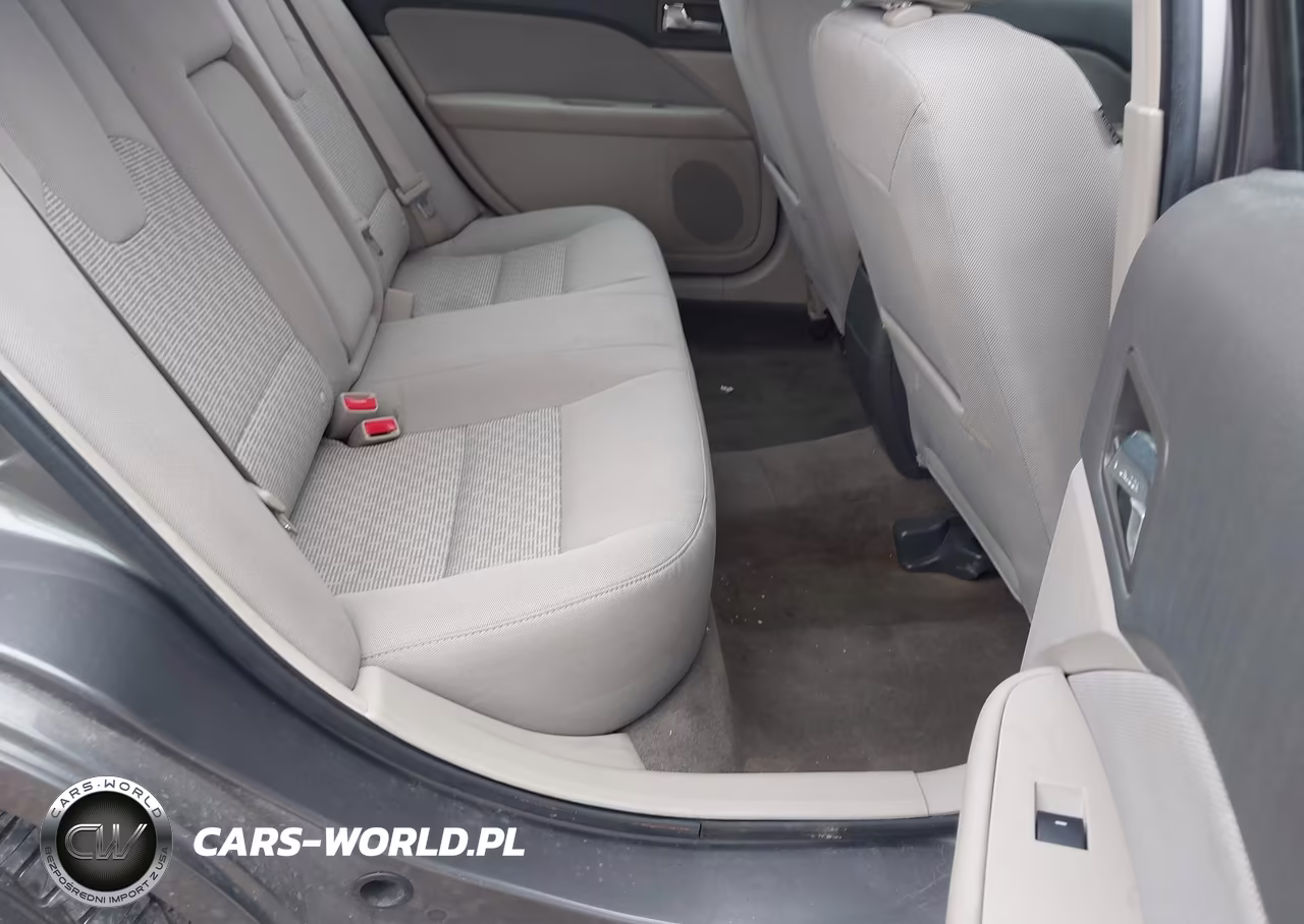 2011 Ford Fusion Se VIN:3FAHP0HA5BR132692 - 8
