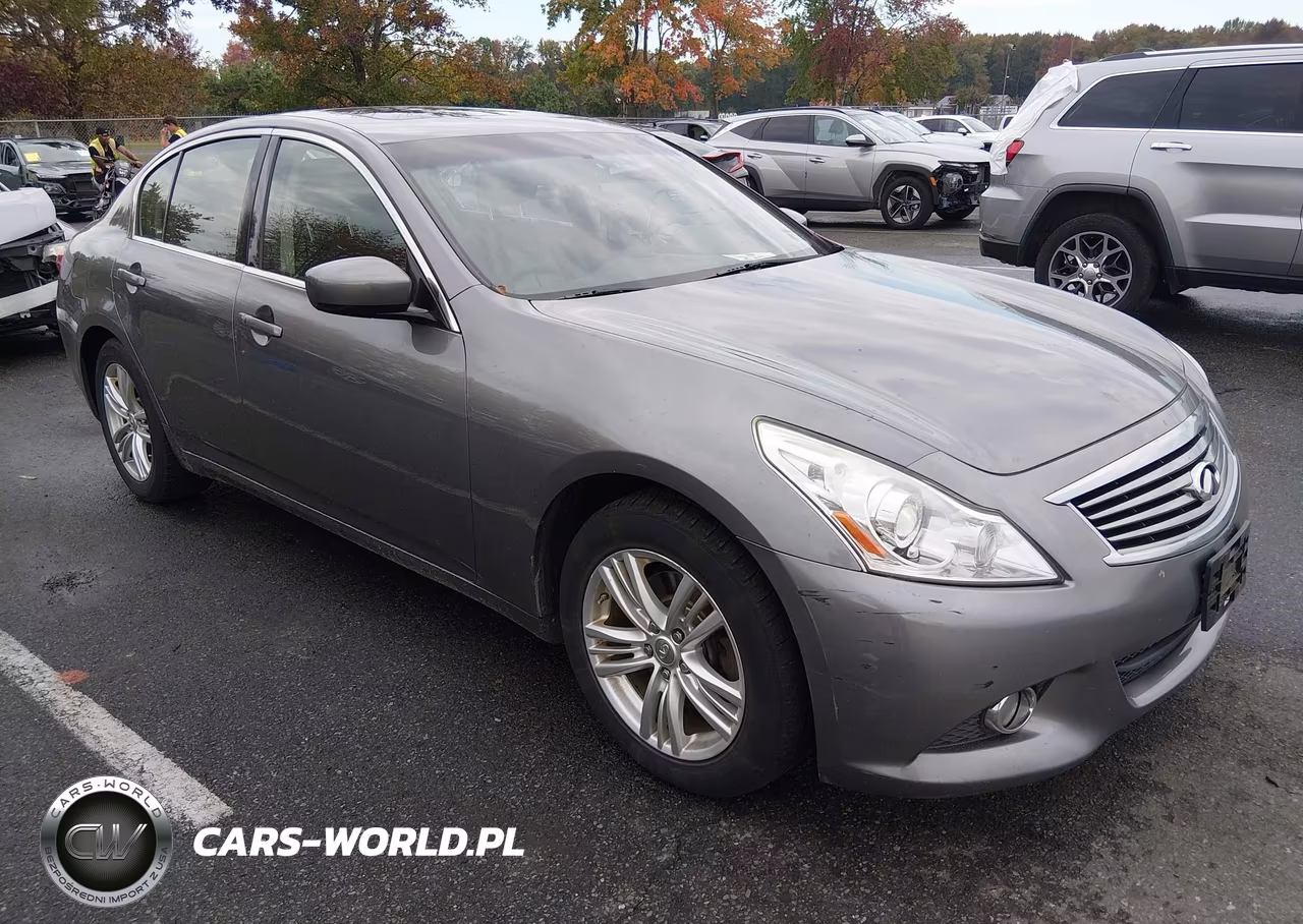 2013 Infiniti G37X