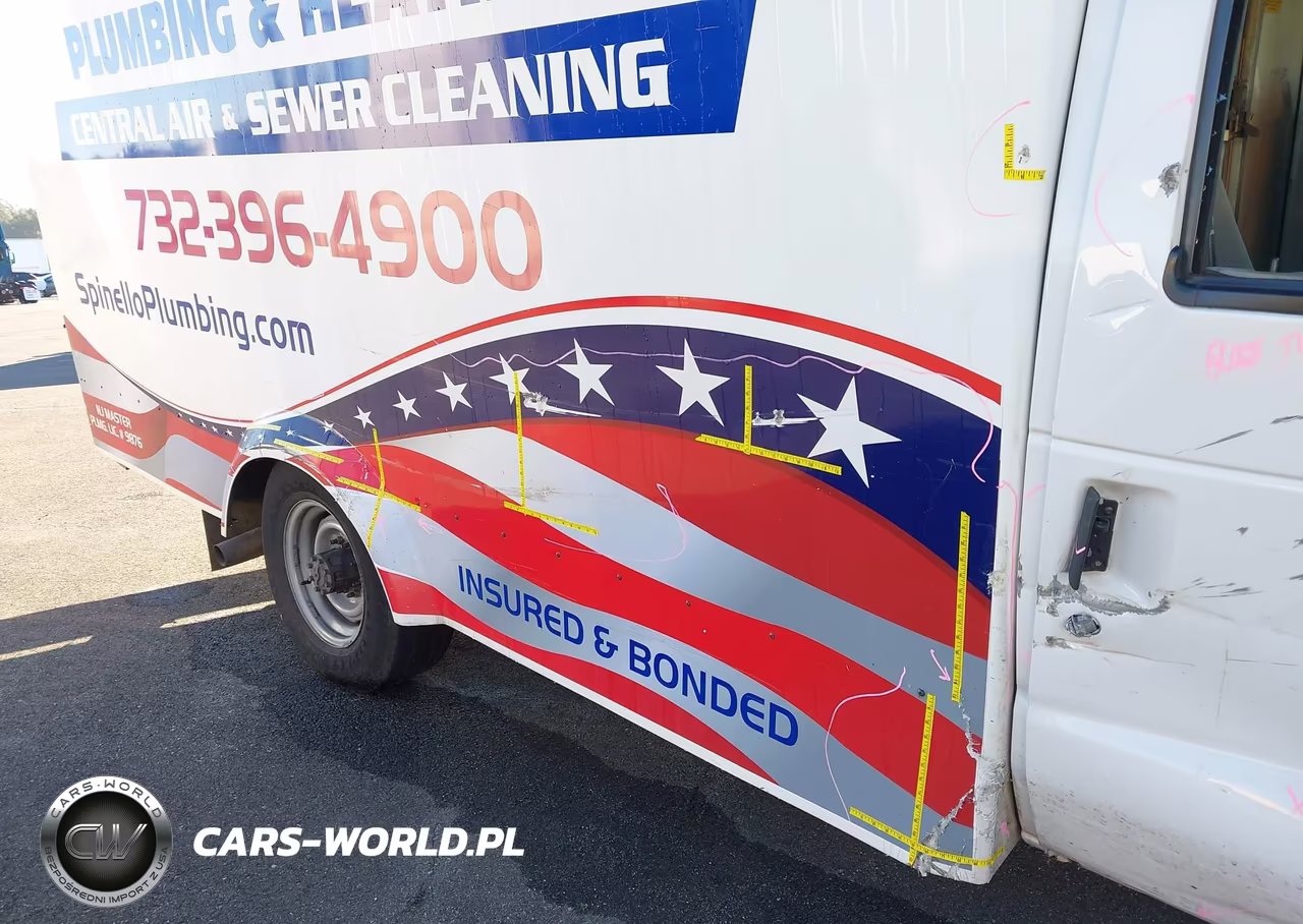 2013 Ford E-350 Cutaway VIN:1FDWE3FL8DDA02622 - 17