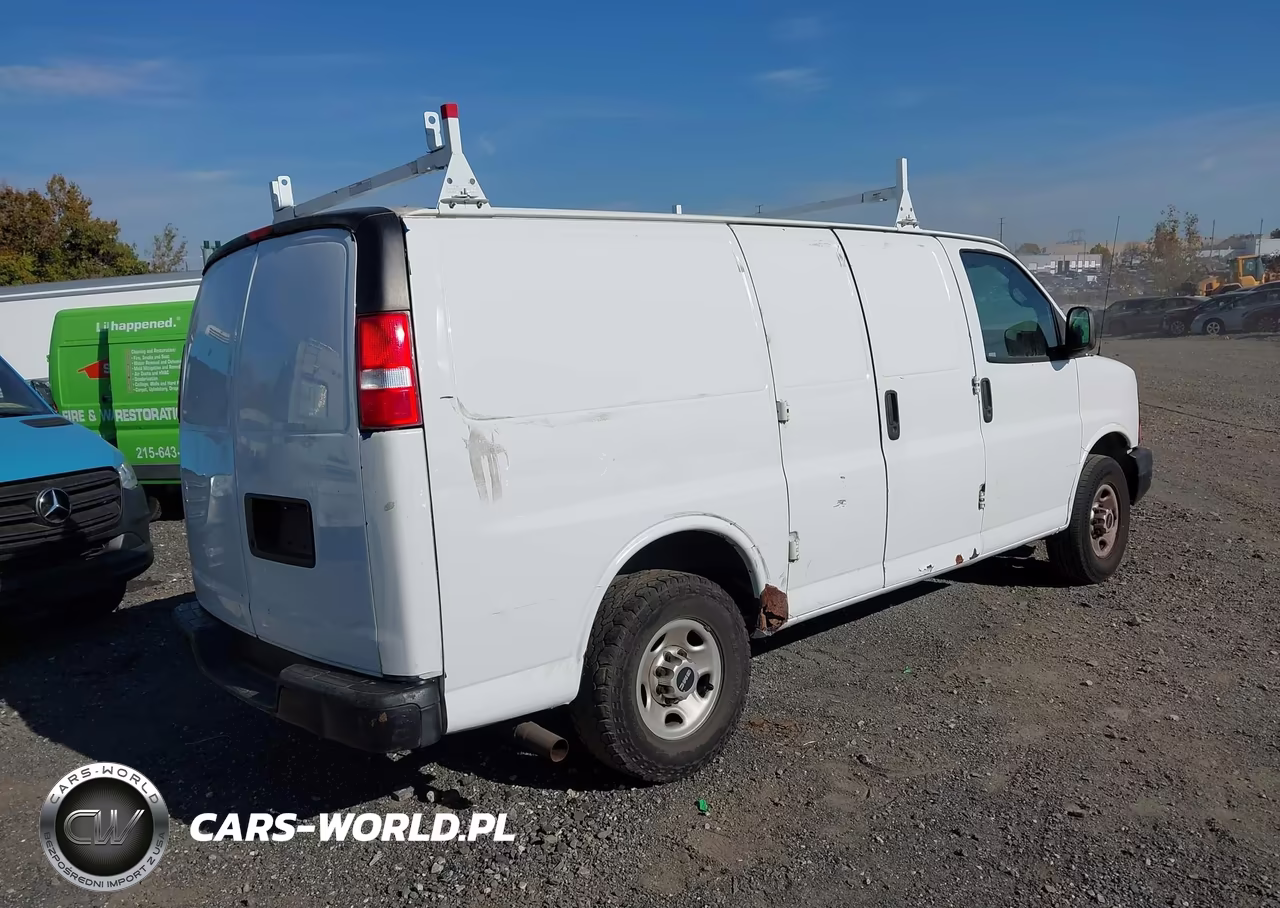 2012 GMC Savana 3500 Work Van VIN:1GTZ7TCG8C1156704 - 4