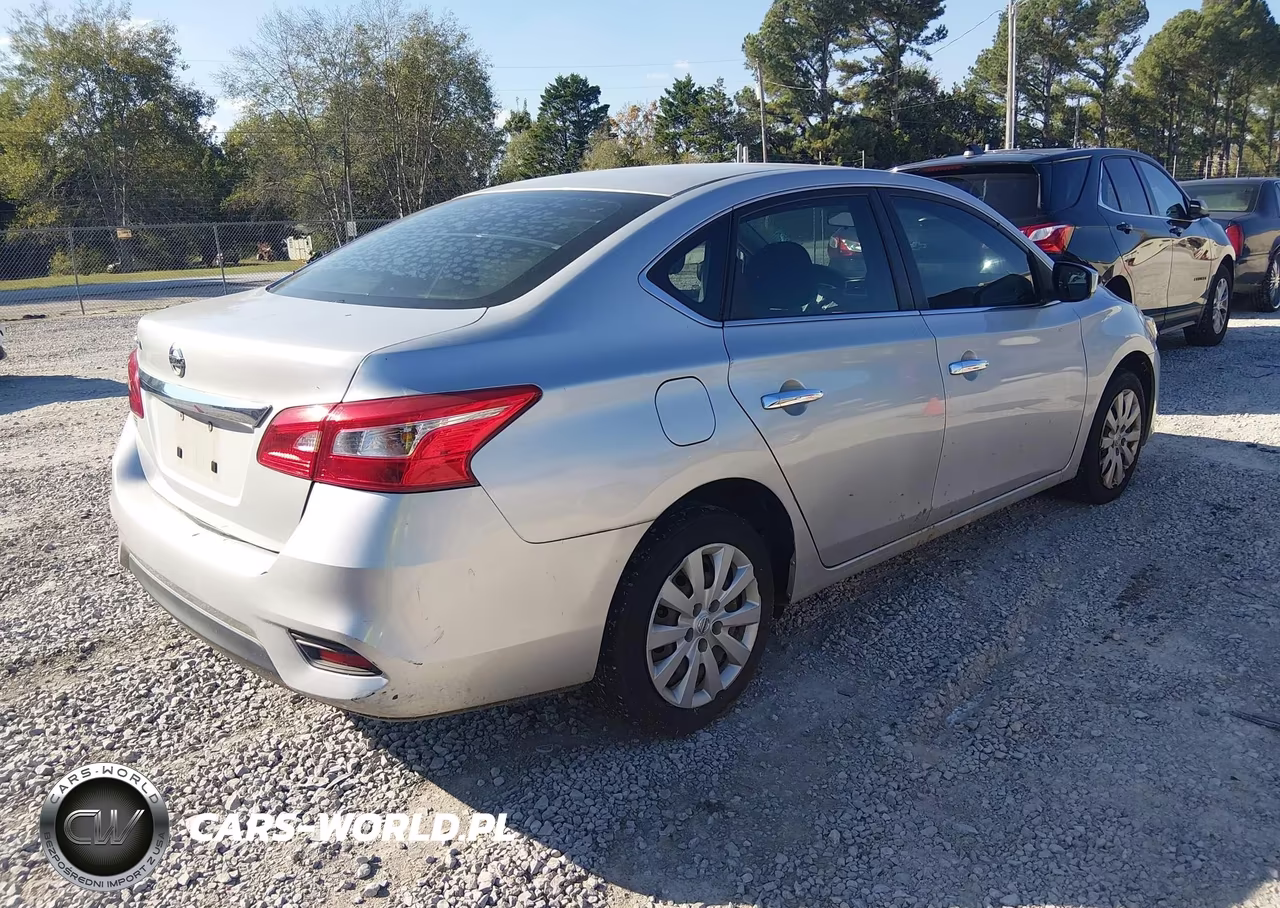 2018 Nissan Sentra S VIN:3N1AB7AP0JY310422 - 4