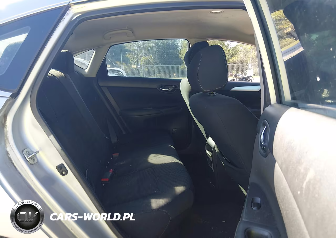 2018 Nissan Sentra S VIN:3N1AB7AP0JY310422 - 8