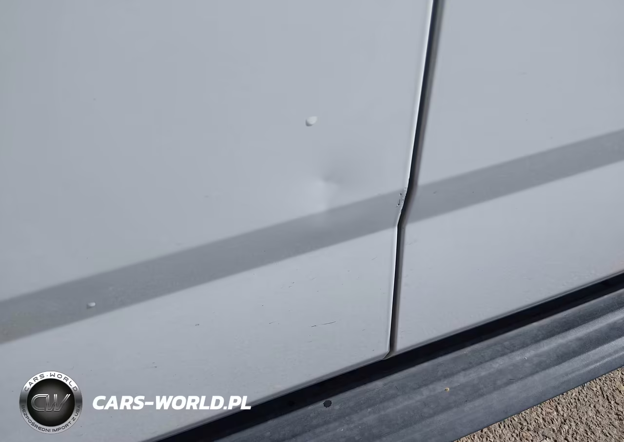 2018 Chevrolet Suburban Ls VIN:1GNSKGEC8JR323621 - 6