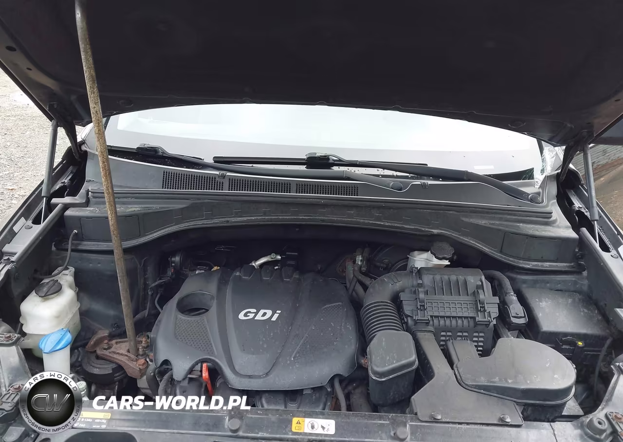 2016 Hyundai Santa Fe Sport 2.4L VIN:5XYZUDLB2GG347401 - 10