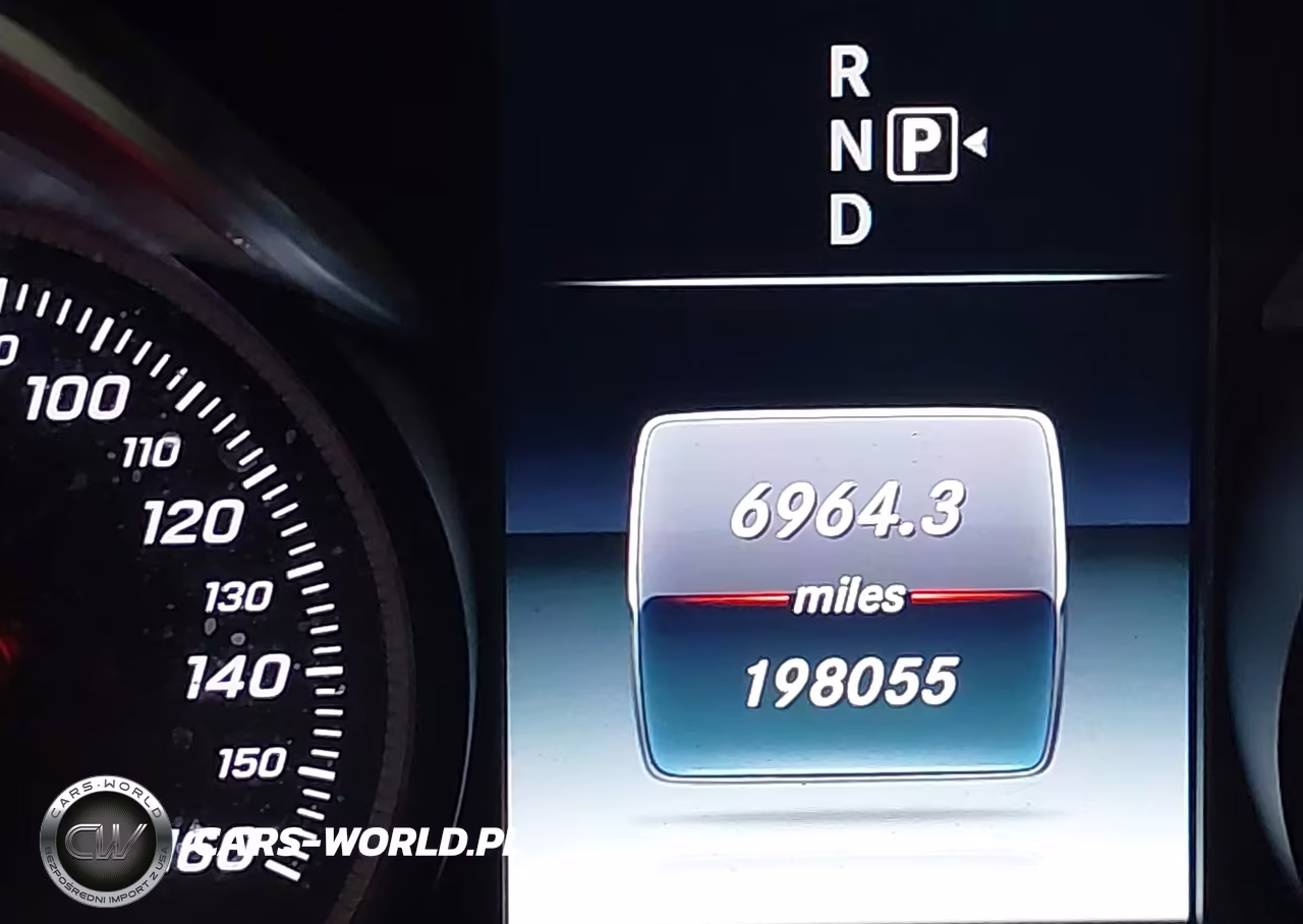 2015 Mercedes-Benz C 300 4Matic VIN:55SWF4KB8FU024358 - 15