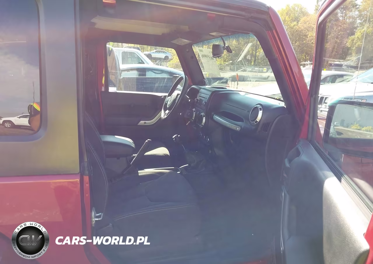2013 Jeep Wrangler Sahara VIN:1C4AJWBG7DL551268 - 5