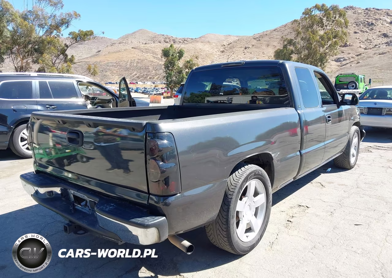 2003 Chevrolet Silverado 1500 Ls VIN:2GCEC19VX31167072 - 4