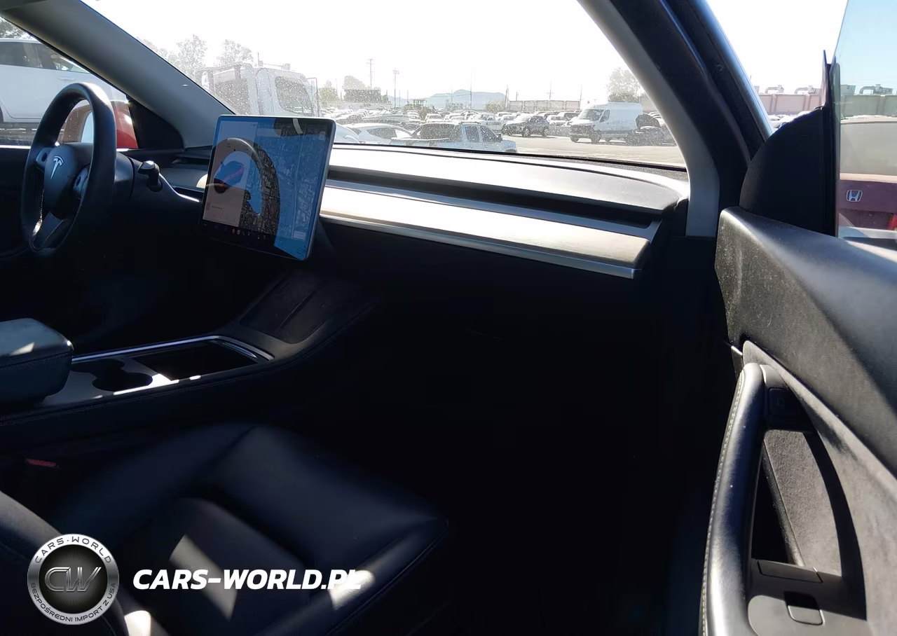2022 Tesla Model Y Performance Dual Motor All-Wheel Drive VIN:7SAYGDEF9NF342755 - 5