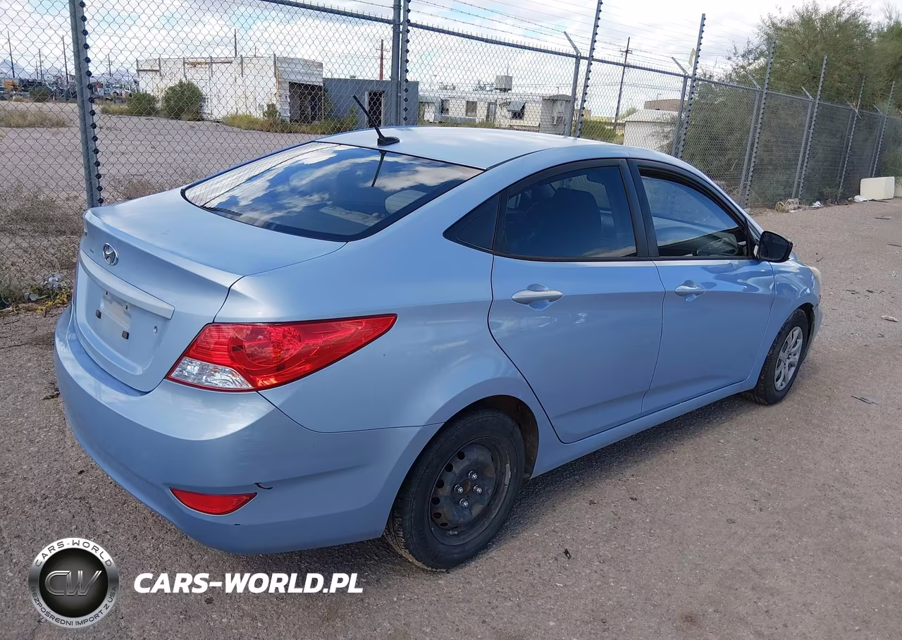 2014 Hyundai Accent Gls VIN:KMHCT4AE2EU611942 - 4