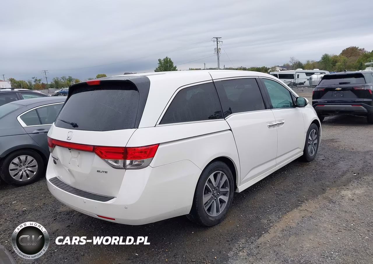2016 Honda Odyssey Touring-Touring Elite VIN:5FNRL5H96GB049388 - 4