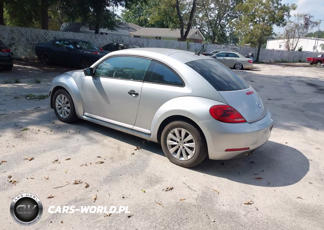 2014 Volkswagen Beetle VIN:3VWFP7AT4EM624957 - 3