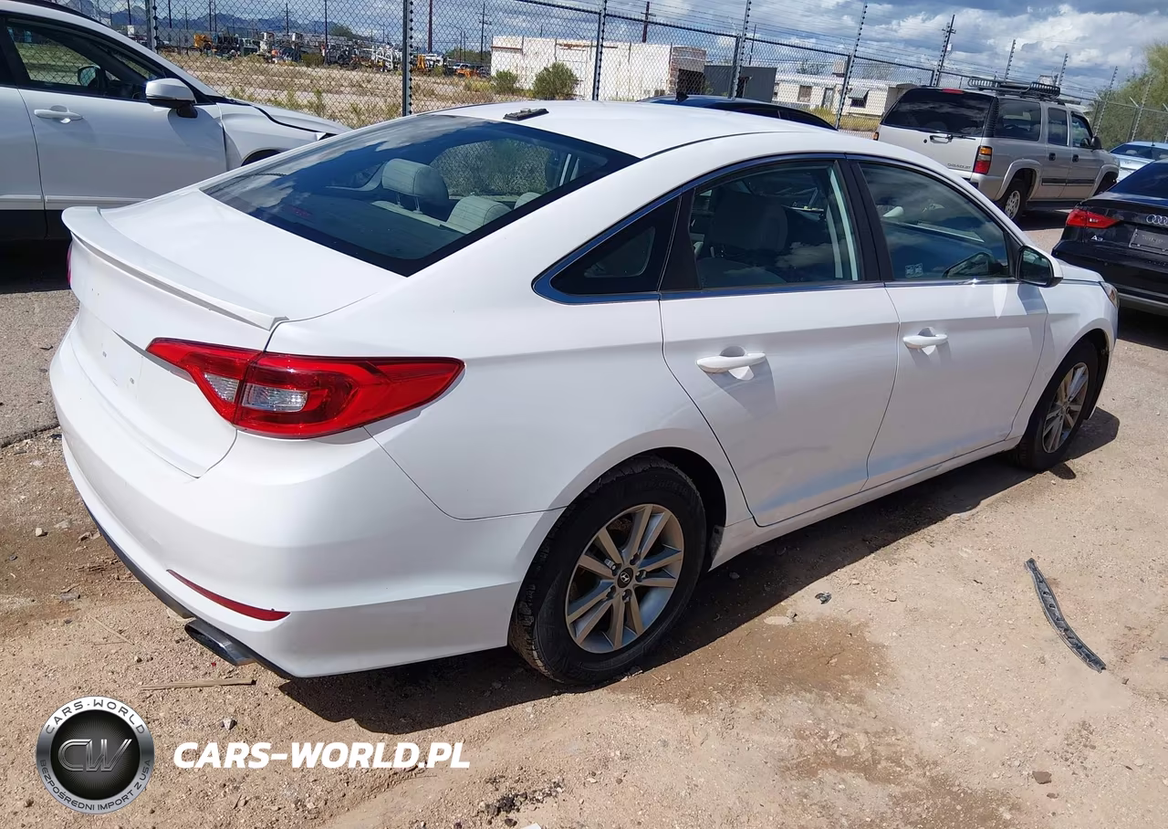 2017 Hyundai Sonata VIN:5NPE24AF9HH441201 - 4