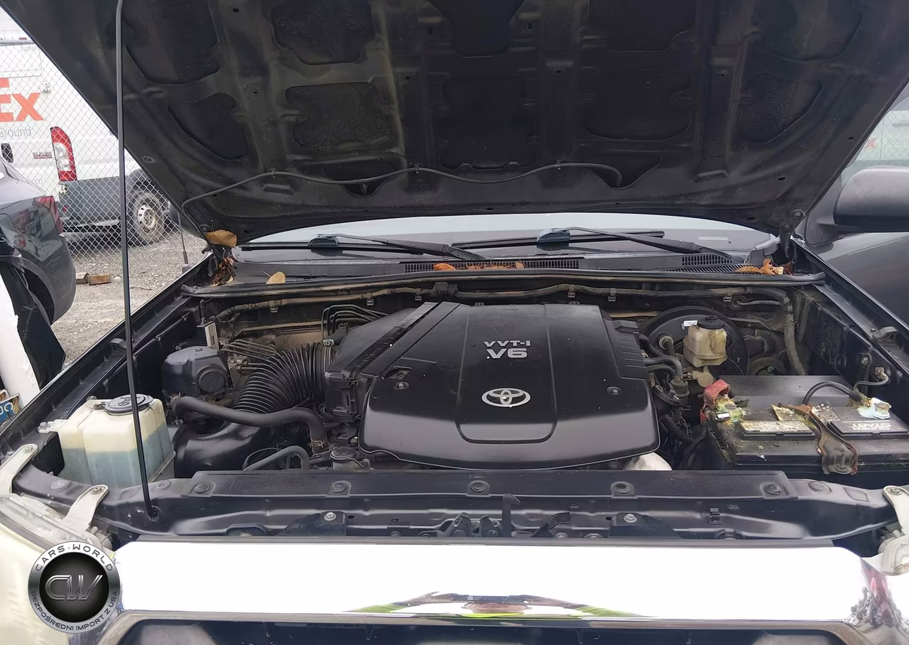 2014 Toyota Tacoma Prerunner V6 VIN:3TMJU4GN7EM166876 - 10