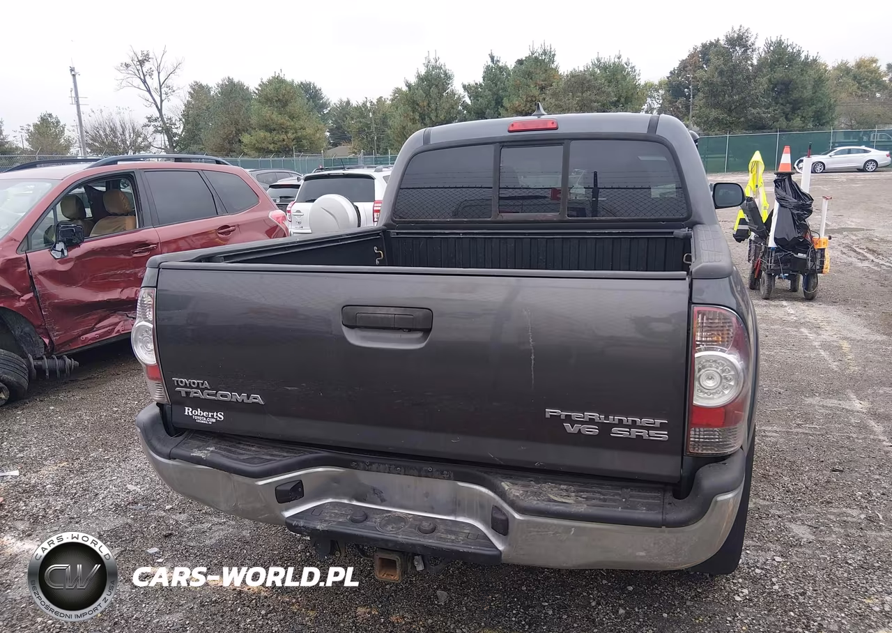 2014 Toyota Tacoma Prerunner V6 VIN:3TMJU4GN7EM166876 - 17