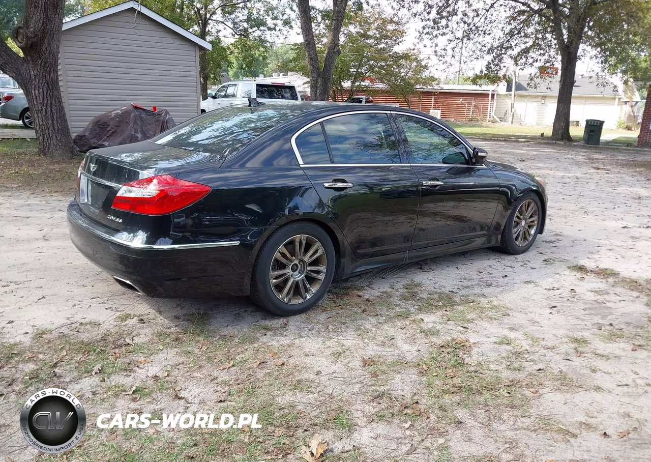 2012 Hyundai Genesis 3.8 VIN:KMHGC4DD3CU167567 - 4