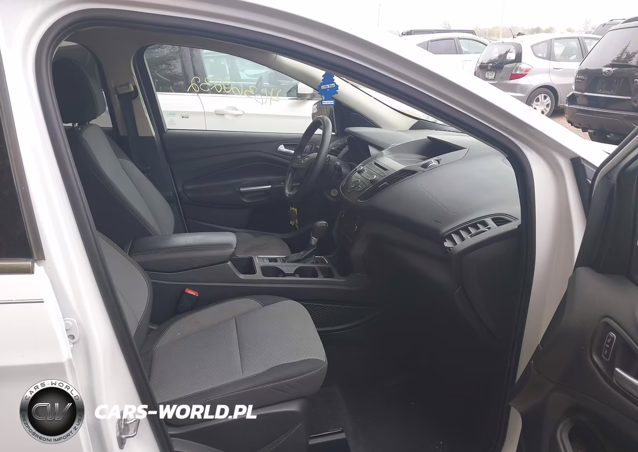 2017 Ford Escape Se VIN:1FMCU0GD0HUA78675 - 5